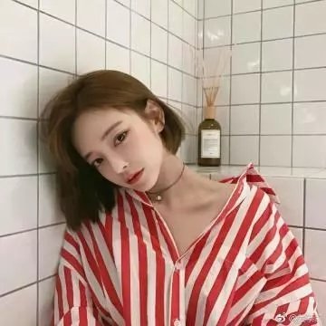 女恶魔人